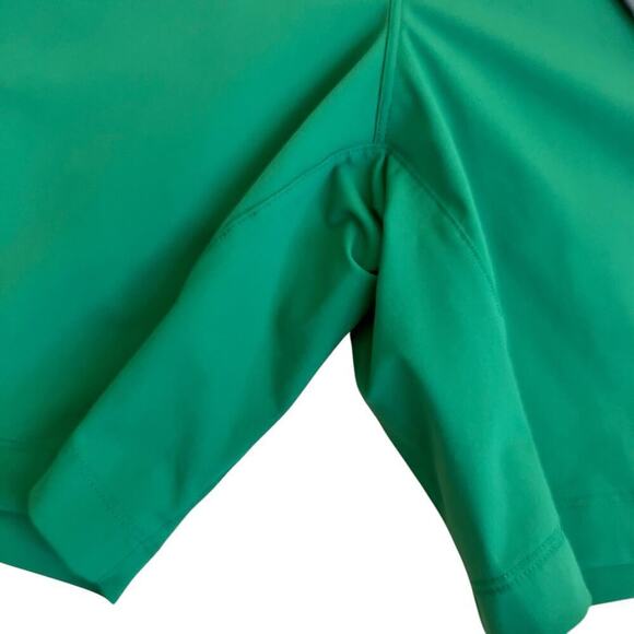 Fabletics The One Short 7in lined in Putting Green Athletic Lightweight Sz Sm - Picture 10 of 16